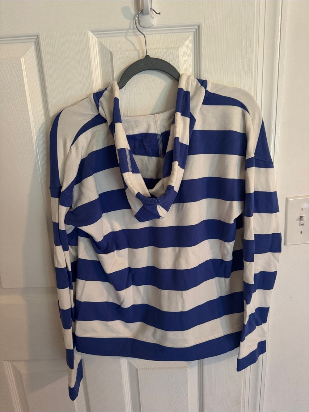 Vineyard Vines Blue & White Striped Hoodie - Picture 3 of 3